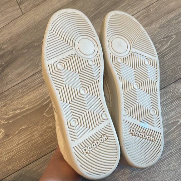 REEBOK Women's Royal Techque in Off-White/Cream with Pink Accent - Picture 5 of 5